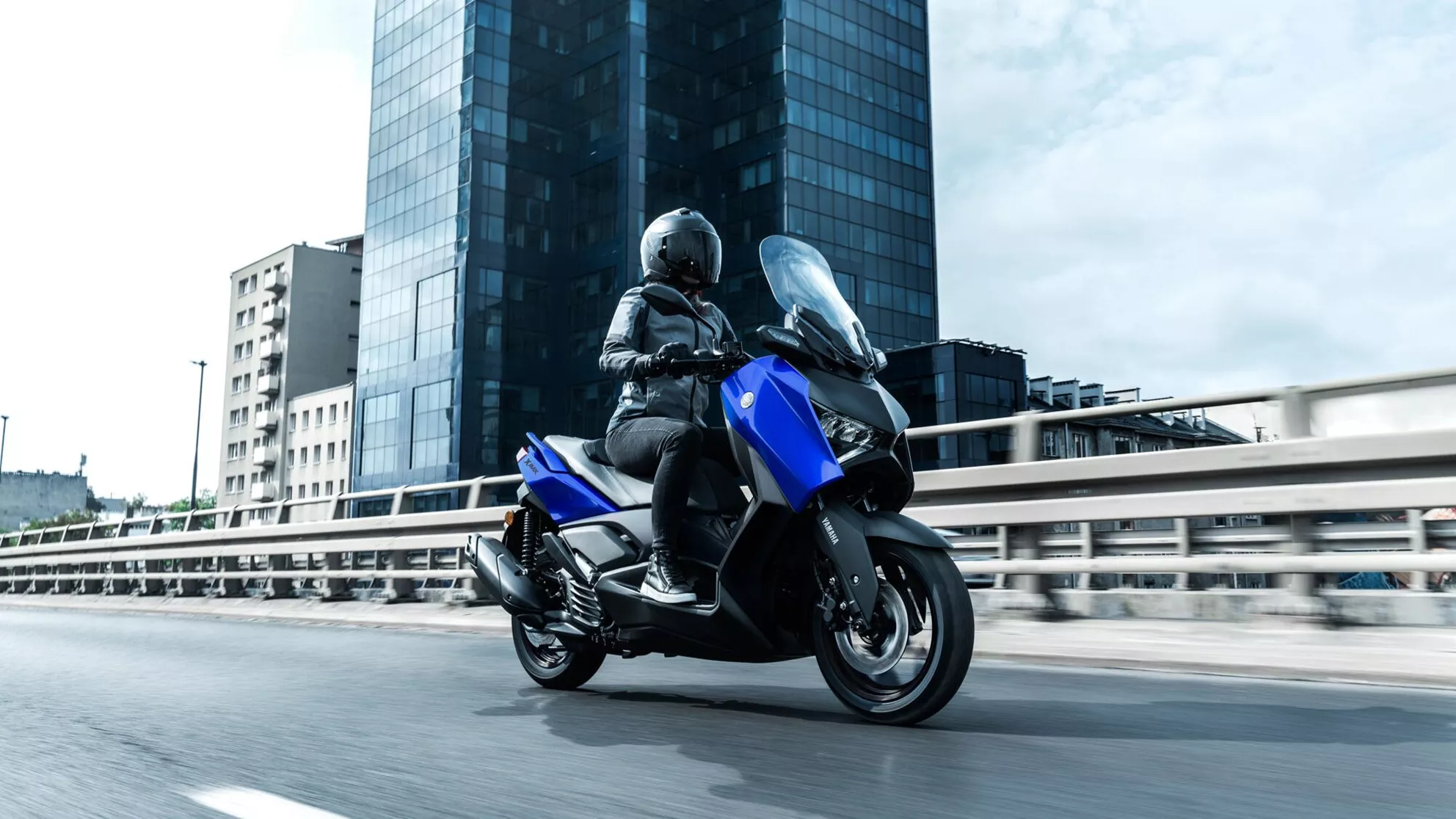 Yamaha XMAX 125 - Resim 19 Yamaha XMAX 125 - Resim 19