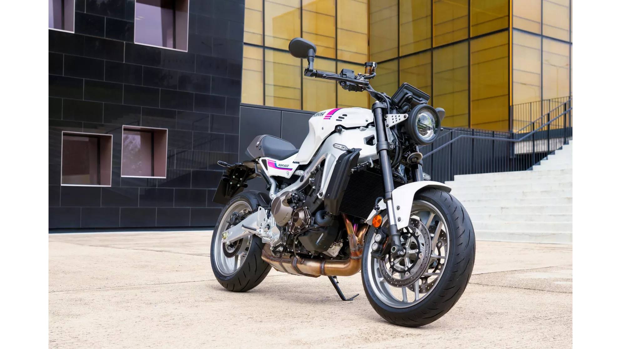 Yamaha XSR900 - Image 2 Yamaha XSR900 - Image 2