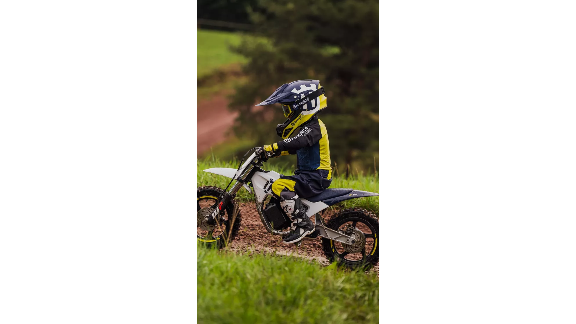 Husqvarna EE 2 - Image 2 Husqvarna EE 2 - Image 2