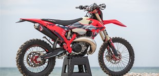 Beta RR Race 2T 300 2027 vs Rieju MR 300i PRO 2027