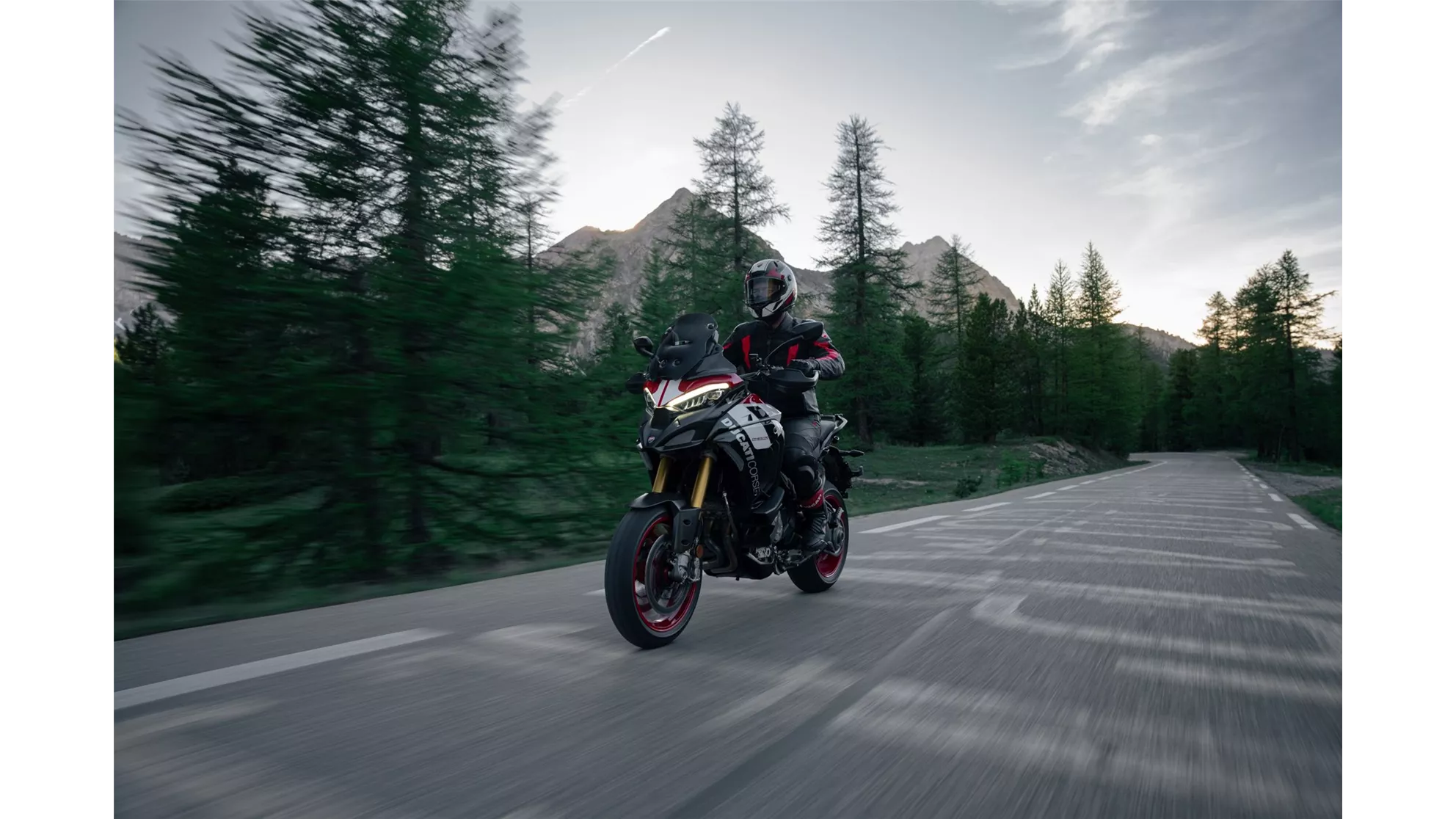 Ducati Multistrada V4 Pikes Peak - Image 7 Ducati Multistrada V4 Pikes Peak - Image 7