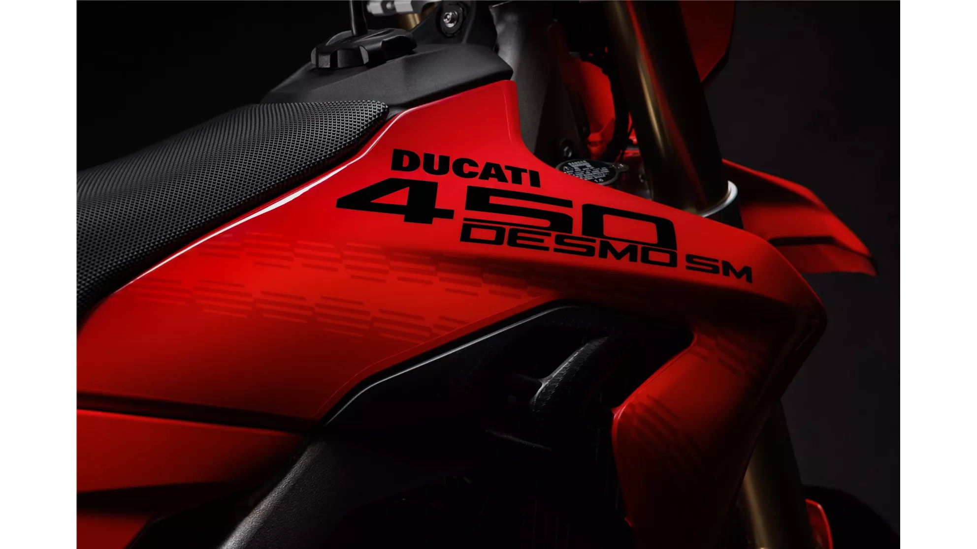 Ducati Desmo450 SM 2027 - Kép 50 Ducati Desmo450 SM 2027 - Kép 50