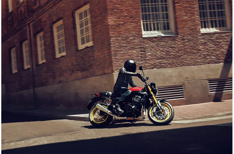 Kawasaki Z900 RS SE 2027 Kawasaki Z900 RS SE 2027