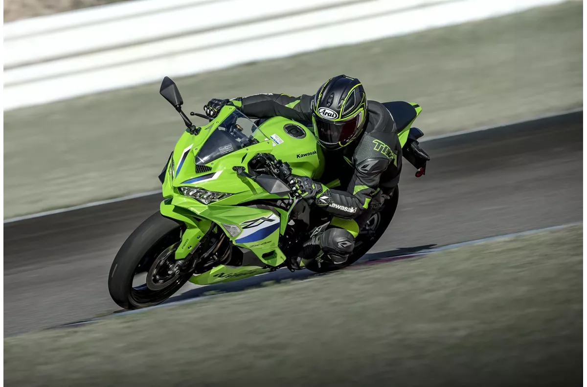 Kawasaki Ninja ZX-4RR Kawasaki Ninja ZX-4RR