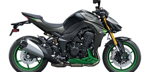 Suzuki SV 1000 2006 vs Kawasaki Z1100 SE 2027