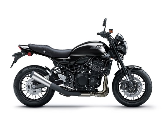 Kawasaki Z900 RS Black Ball Edition 
