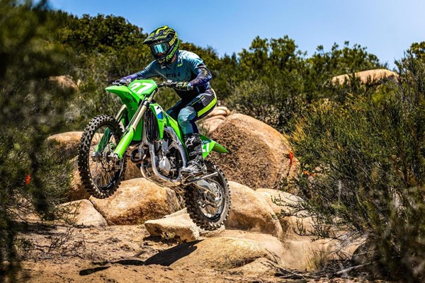 Kawasaki KX250FX () - Bild 2