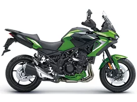 Kawasaki Versys 900 SE (70kW) Kawasaki Versys 900 SE (70kW)
