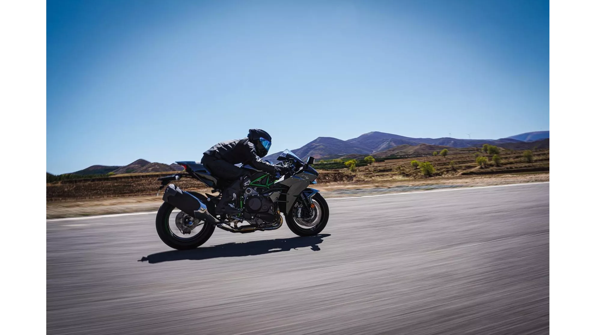 Kawasaki Ninja H2 Carbon 2027 - Слика 67 Kawasaki Ninja H2 Carbon 2027 - Слика 67