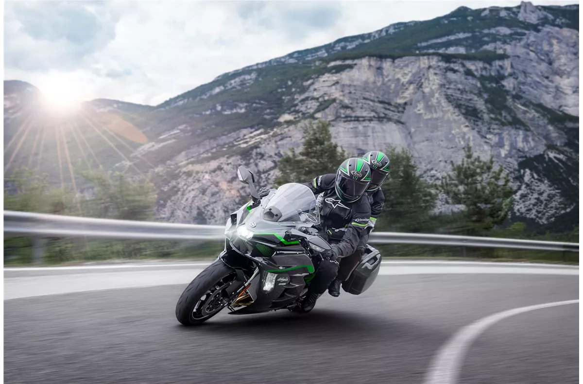 Kawasaki Ninja H2 SX SE Kawasaki Ninja H2 SX SE