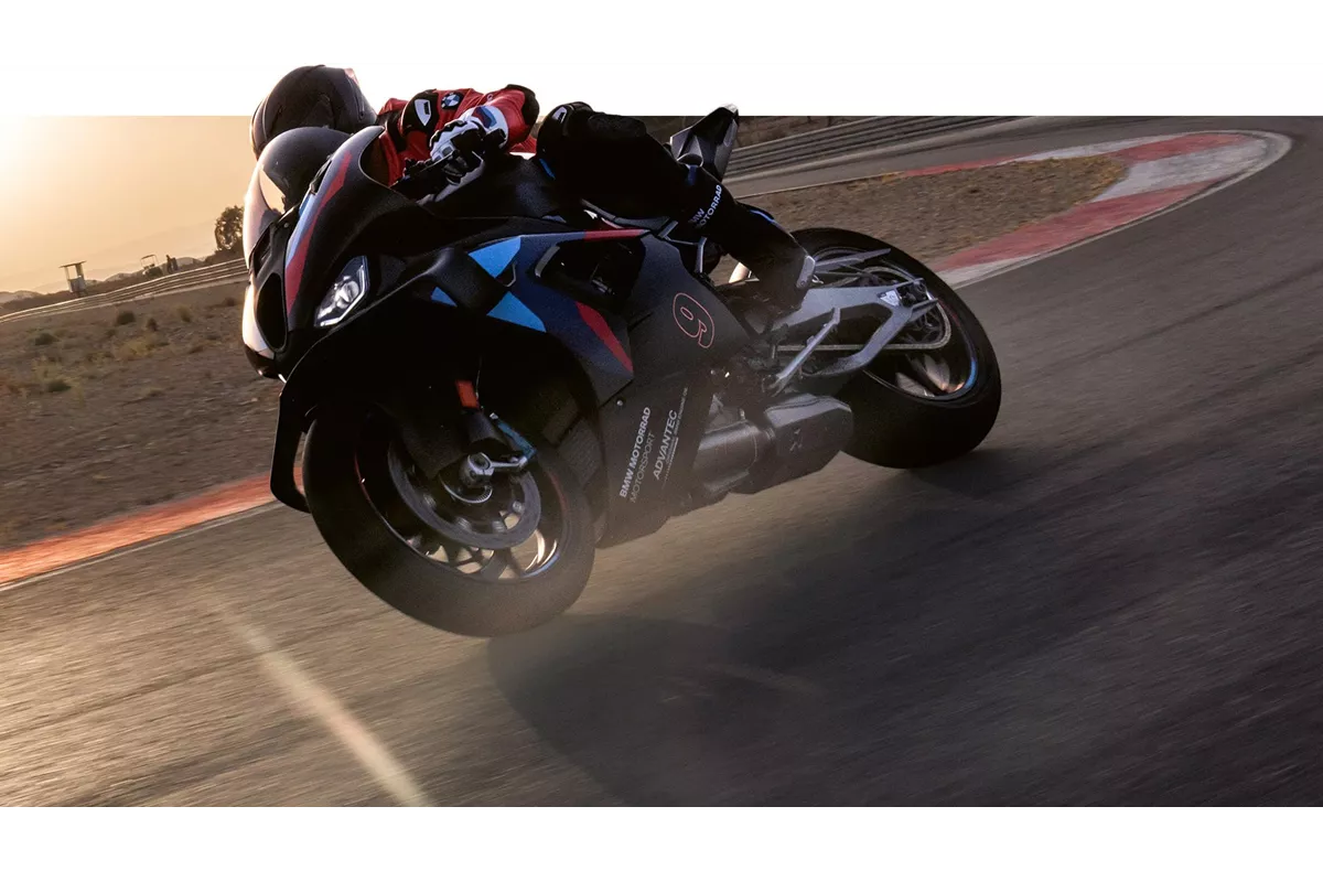 BMW M 1000 RR BMW M 1000 RR