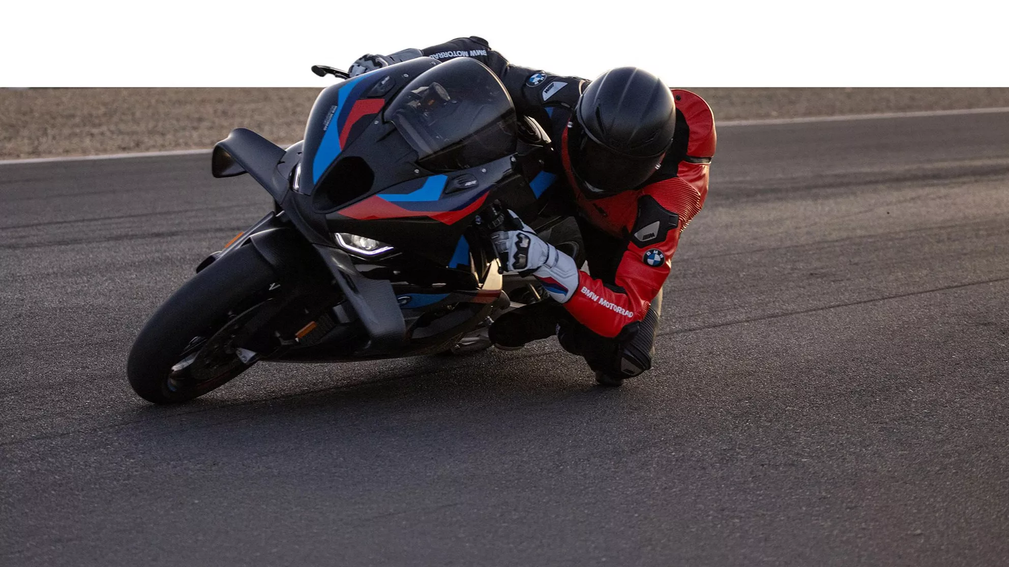 BMW M 1000 RR - Slika 1 BMW M 1000 RR - Slika 1