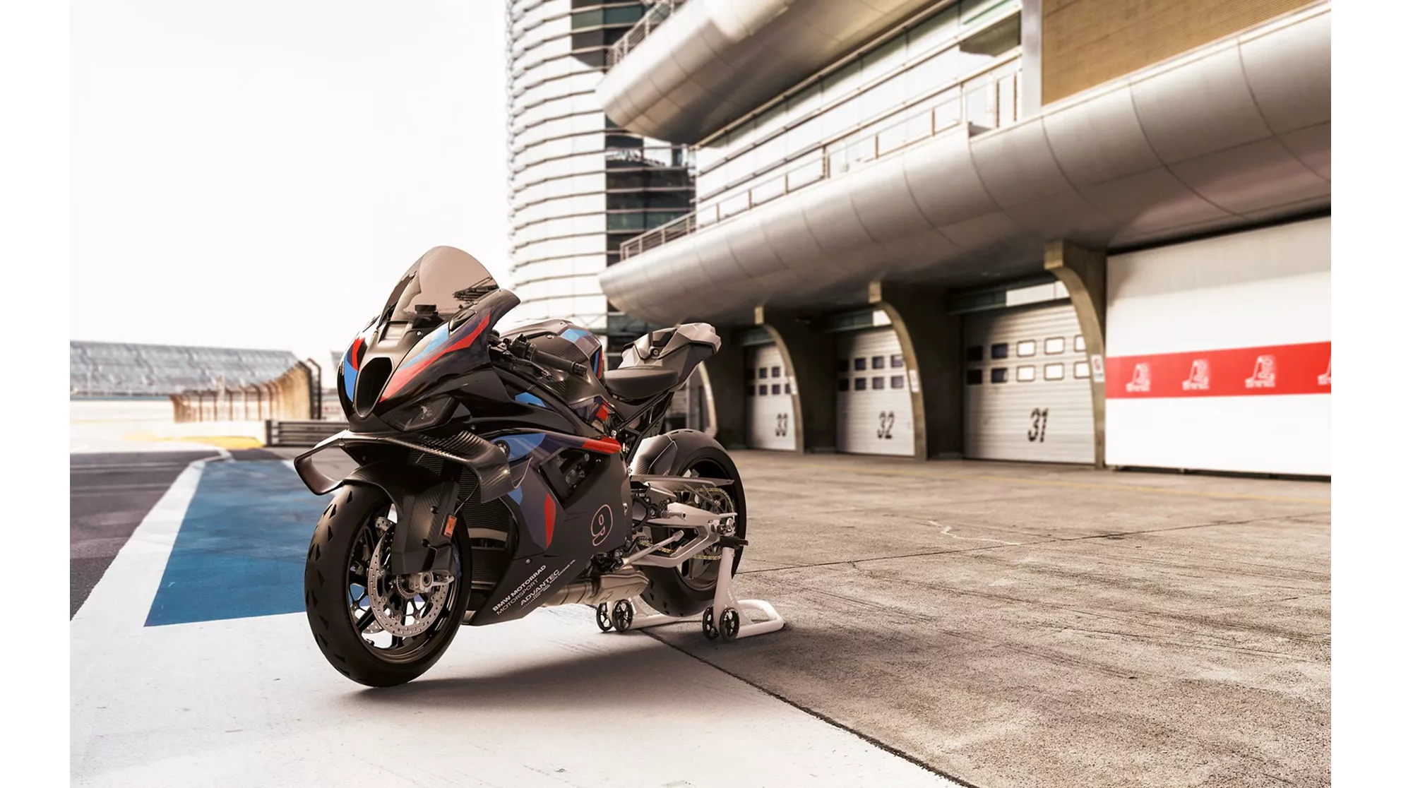 BMW M 1000 RR - Slika 3 BMW M 1000 RR - Slika 3