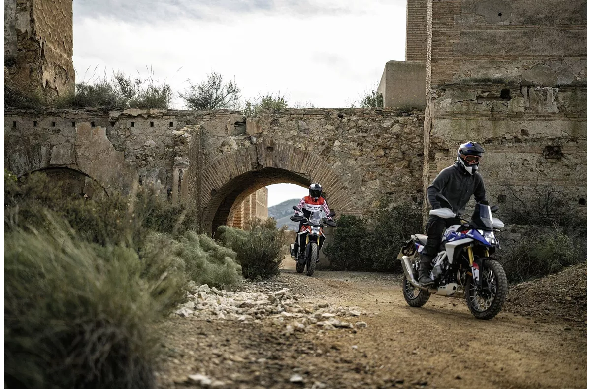 BMW F 450 GS BMW F 450 GS