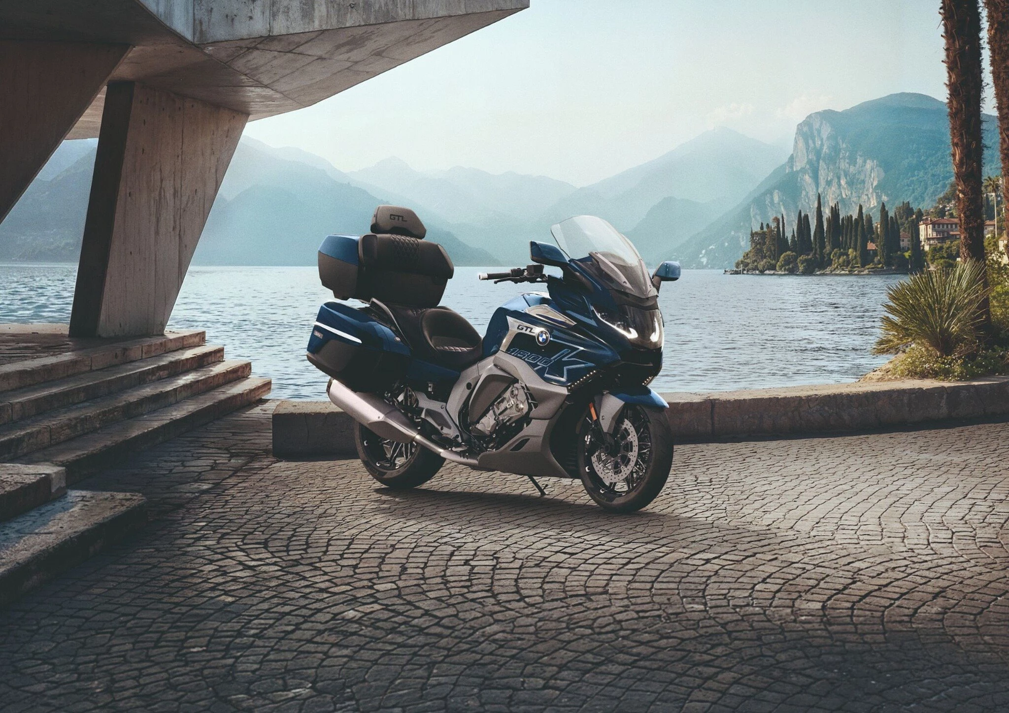 BMW K 1600 GTL - Image 1
