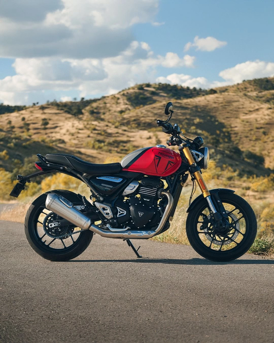 Vorschaubild für Post - Fahrspaß ab der ersten Sekunde - jetzt auch in Racing Red & Pewter Grey bei uns bestellbar! ♥️

#triumph #triumphmotorcycles #speed400