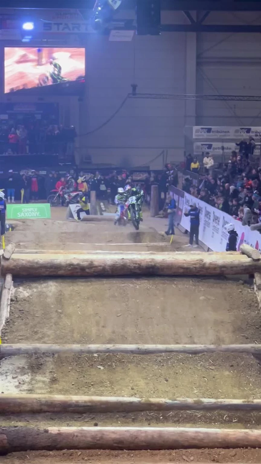 Vorschaubild für Post - Superenduro Riesa, Jonny Walker

#jonnywalker_22 #triumphracing #triumphmotorcycles #Superenduro #TF250E #TF450E #tf450e #tf450enduro