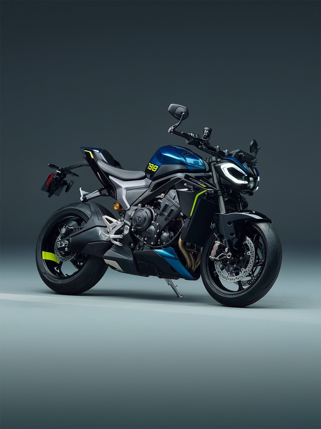 Vorschaubild für Post - Freut euch auf drei weitere, neue Bikes, über die wir euch in Kürze mehr erzählen werden:

⛰️ Tiger 1200: 27.10.2026⁣
🏍️ Street Triple 798: 17.11.2026
🏞️ Tiger 900: 15.12.2026

Auf welche freut ihr euch am meisten?

#triumph #triumphmotorcycles #streettriple798rs #tiger900 #tiger1200