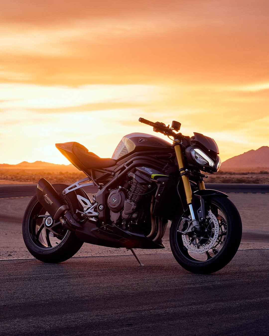 Vorschaubild für Post - Die Tage werden wieder kürzer, aber das soll uns nicht aufhalten - für eine Probefahrt mit deinem neuen Traumbike ist es nie zu spät. 😉

Wie ist es mit dir: Bist du Team Saisonfahrer oder das ganze Jahr unterwegs? 

#triumph #motorcycle #speedtriple1200rs