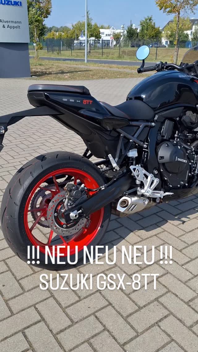 Vorschaubild für Post - Erlebt die Brandneue Suzuki GSX-8TT....

Für nächstes Jahr geplant, heute schon bei uns zum anschauen und Probesitzen....ab nächste Woche natürlich auch zum Probefahren.

Ruft uns an und vereinbart einen Besichtigungstermin mit uns.

🏍🏍🏍🏍🔥

#suzuki #8tt #nakedbike #retrô #oldschool #motorcycle #motorrad #bikeporn #oranienburg