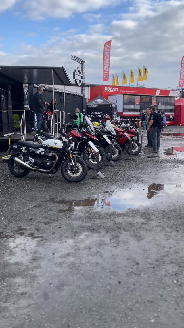 Vorschaubild für Post - #triumphmotorcycles #eggimoto #motorrad #sachsenring #motogp