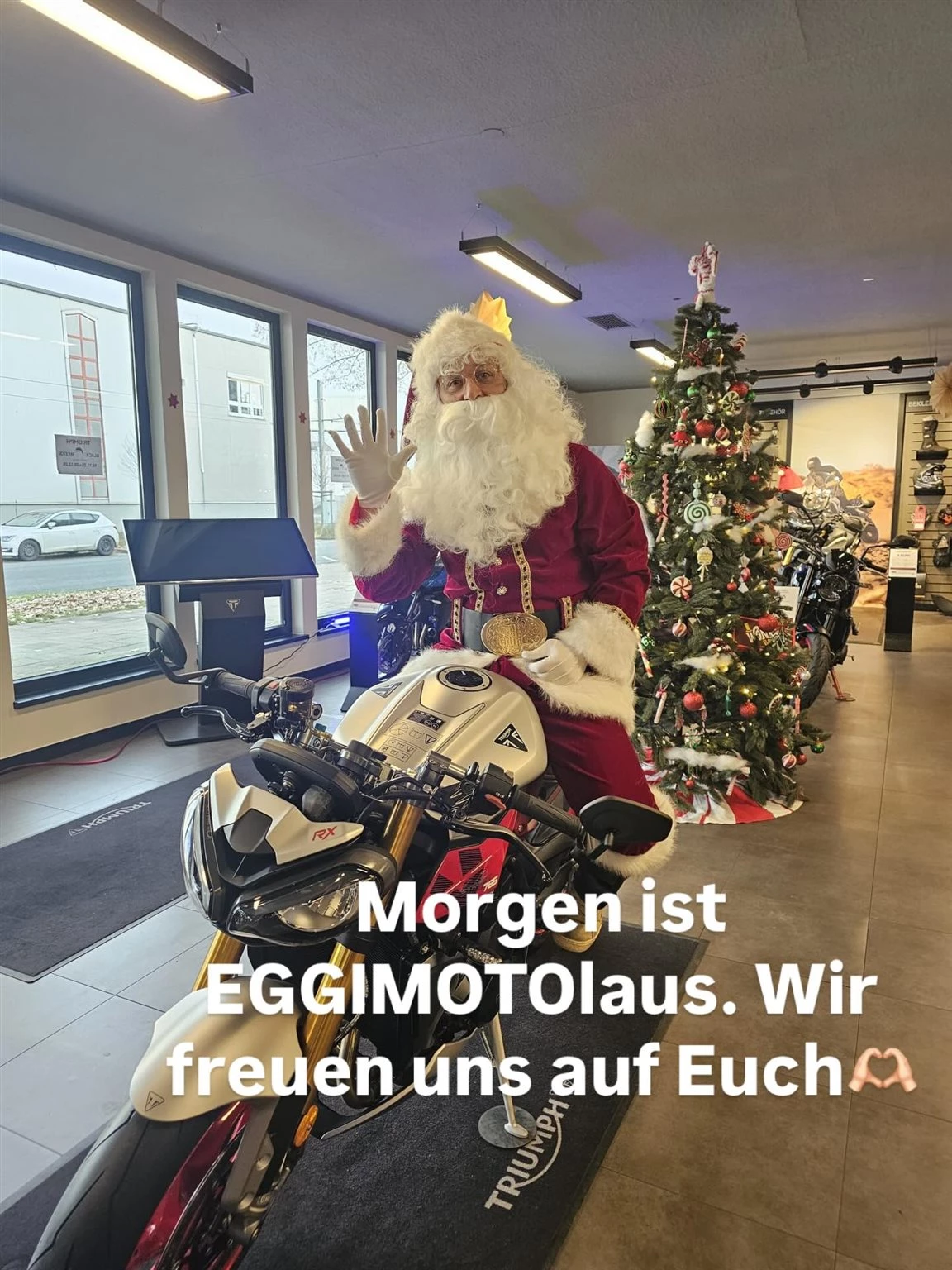 Vorschaubild für Post - Erinnerung an unser EGGIMOTOlaus ab 10h. Kommt gerne vorbei😁zwischen STREET TRIPLE RX und TRIDENT 800. Gibt es Glühwein , Herzhaftes und süßes ☺️. Und vielleicht ist für euch aus unserer Rabattaktion was dabei🤔😉