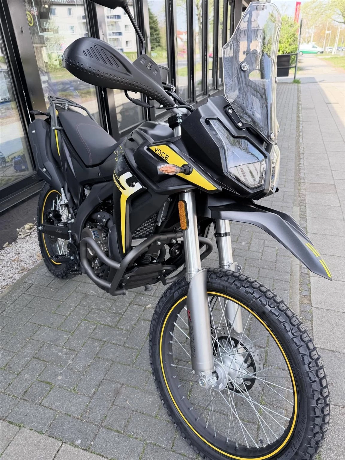 Vorschaubild für Post - Einer unser Vorführer die VOGE 300 RALLY.
Bucht gerne Eure Probefaht😎