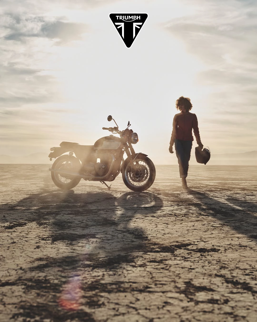 Vorschaubild für Post - Triumph Bonneville – damals vs. heute

Von der legendären T120 der 60er bis zur modernen Bonneville: 

Die DNA ist geblieben – der Rest hat sich weiterentwickelt. 

Mehr Technik. Mehr Performance. Aber immer noch dieser unverwechselbare Klassiker-Look.

Damals eine Ikone. Heute eine Legende mit Upgrade. 🖤

#triumphmotorcycle #bikerlife #triumphdeutschland #letsgo #bonneville