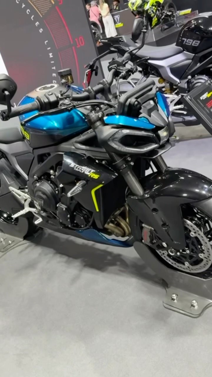 Vorschaubild für Post - Die neue Street Triple RS! Ich finde Sie sehr gelungen und freue mich auf die neuen Modelle für 2027. was sagst du zu den neuen Modellen? Wird es zeit zu wechseln? #triumphmotorcycles #triumph #motorcycle #newmodels 2027
