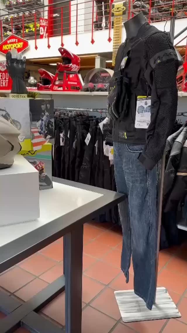 Vorschaubild für Post - 🏍️ Bereit für dein erstes Abenteuer auf zwei Rädern?

💥 Motorrad-Erstausstattung mit Rabatt sichern!
Bei uns findest du:
🪖 Hochwertige Helme
🧥 Top-Jacken & Hosen (Textil oder Leder)
🧤 Stabile Handschuhe
👢 Stiefel mit Schutz & Komfort

✨ Perfekt aufeinander abgestimmt – persönlich beraten
🎁 Jetzt bis zu 15 % sparen!

 Vorbeikommen & anprobieren – wir sind für dich da!
📍Bikerzentrum BERENTELG | Meppener Str. 22 | 49716 Meppen 

#Motorradliebe #Motorradoutfit #Motorradbekleidung #Fahrbereit #Bikerseason #Motorradshop #Zweiradliebe #sicherunterwegs #instabike #meppen #testride #rentbike #rentabike #bikedaily #biker #bikerzentrumberentelg #bikelove #onroad