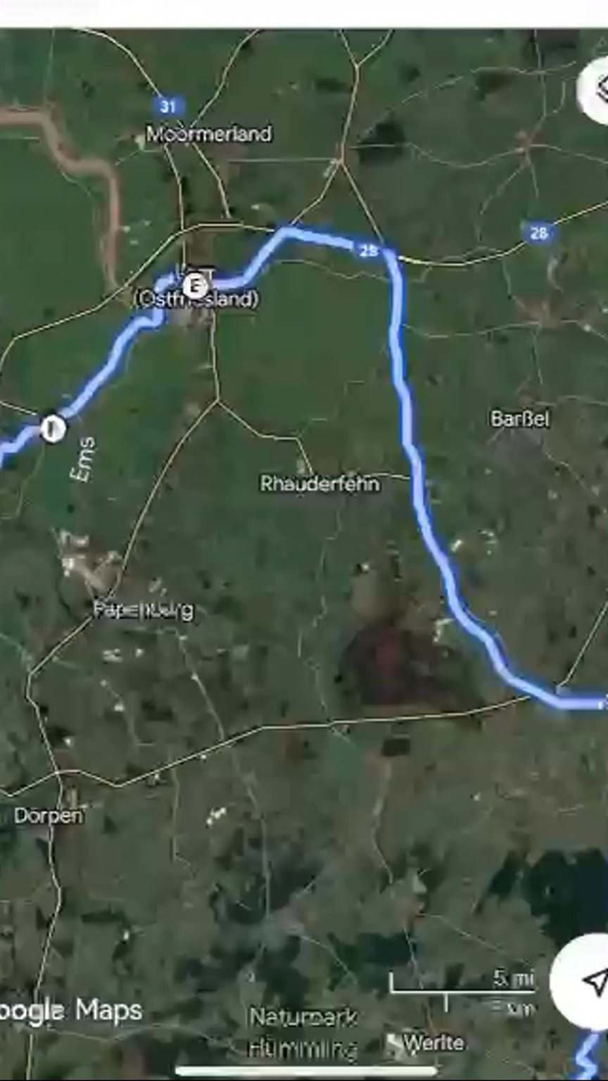 Vorschaubild für Post - Schon Pläne für das nächste Wochenende? Wie wäre es mit einer Tour nach Groningen?

Tag 1:
➡️ Start im Emsland
➡️ Haselünne (Berentzen Kornbrennerei)
➡️ Herzlake – Löningen – Friesoythe (schöne Landstraßen)
➡️ Leer (Altstadt-Pause)
➡️ Weiter über Weener & Bellingwolde → Groningen 🌆

Tag 2:
➡️ Groningen → Stadskanaal → Ter Apel (Kloster-Stop)
➡️ Zurück über Rütenbrock & Haren (Ems)
➡️ durchs Hasetal heim ins Emsland 🌿

👉 2 Tage, ca. 370 km, viele Kurven, Wasser, Kultur & Kneipen 🍻

#motorradtour #emsland #groningen #bikersofinstagram #weekendvibes #meppen #berentelg #bikerzentrumberentelg #instabike #rentbike #rentabike #bikedaily #biker #bikelove #onroad