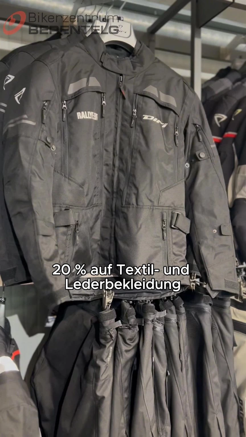 Vorschaubild für Post - 🍂 Herbst-Deals im Bekleidungsshop! 🍂

Nur noch bis zum 31.10. – sichert euch 20% Rabatt auf:
🧥 Textil- & Lederbekleidung von MACNA, Difi & Dane
🧤 Handschuhe, Motorradjeans &
🪖 Helme von HJC, LS2 & Shoei
👉 Sogar auf bereits reduzierte Artikel!
Kommt vorbei und holt euch euren Mega-Deal, bevor der Herbst vorbei ist! 💥

 #bikerzentrumberentelg #berentelg #emsland #750qmbikerparadies #motorradbekleidung #satterabatte #SuperDeals #motorrad #meppen #bikergram #instabike