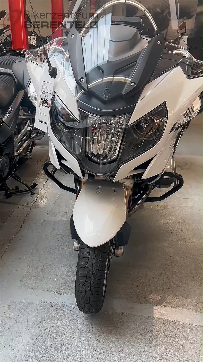 Vorschaubild für Post - Starke Gebrauchte! 🔥
Heute am Start: BMW R1200RT – die Langstrecken-Queen unter den Tourern. 🏍️✨

Daten:
37.430 km
125 PS (92 kW)
1170 ccm
EZ 02/2018

Komfort, Leistung und Touring-DNA pur. Perfekt für große Strecken – entspannt & souverän. 💨

#bmw #r1200rt #starkgebraucht #touringbike #bikelife #bikerzentrumberentelg #biker #rentabike #bikedaily #meppen #motorrad #bikergram #instabike