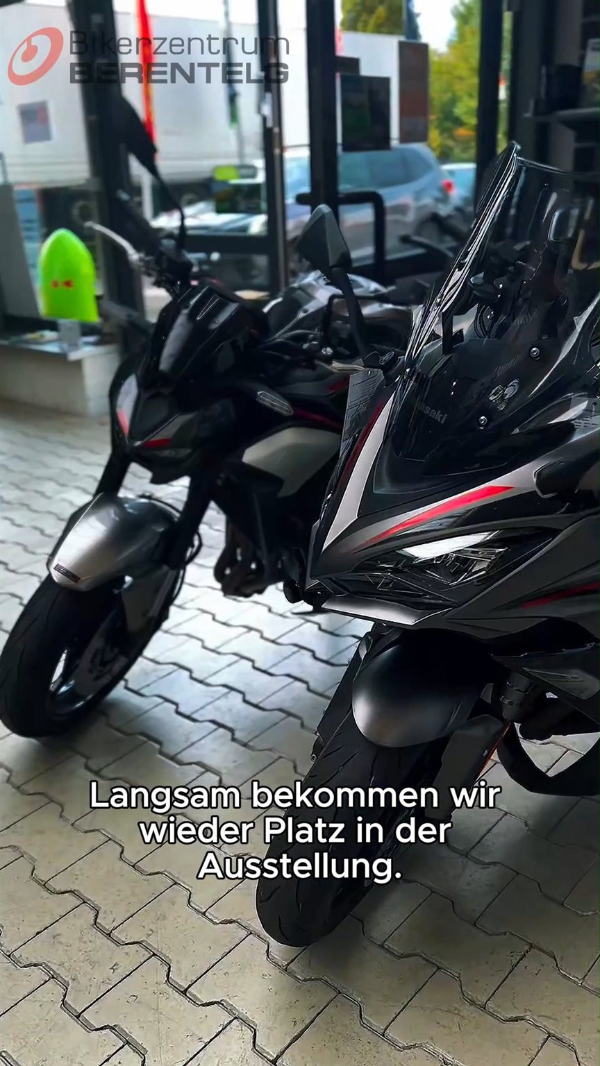 Vorschaubild für Post - Wir schaffen Platz! 🏍️✨
Langsam wird es wieder luftiger in unserer Ausstellung – aber ein paar unserer Vorführer sind noch zu haben!

Wenn ihr euch euer Lieblingsmodell 2025 zu einem Top-Preis sichern wollt:
Jetzt vorbeikommen!
Wenig Kilometer, gepflegt & bereit für die nächste Saison. 💨

➡️ Bikerzentrum Berentelg – Meppen
Wir freuen uns auf euch! 🤝

#vorführer #motorradangebot #meppen #bikerzentrumberentelg #motorradliebe