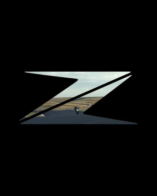 Vorschaubild für Post - Die neue Kawasaki Z1100 vereint den klassischen Z-Spirit mit moderner Power – ein Motorrad, das Sound, Stärke und Stil zu einem echten Erlebnis macht. ⚡🏍️
Jede Fahrt fühlt sich nach mehr an: mehr Souveränität, mehr Charakter, mehr Z-DNA.

Die Z1100 ist bei uns im Haus erlebbar.
Komm vorbei und spüre selbst, was passiert, wenn Tradition und moderne Performance aufeinandertreffen. 💚🤝

#Kawasaki #KawasakiDeutschland #LetTheGoodTimesRoll #KawasakiZ1100 #Z1100 #ZSpirit #TeamGreen #NakedBike