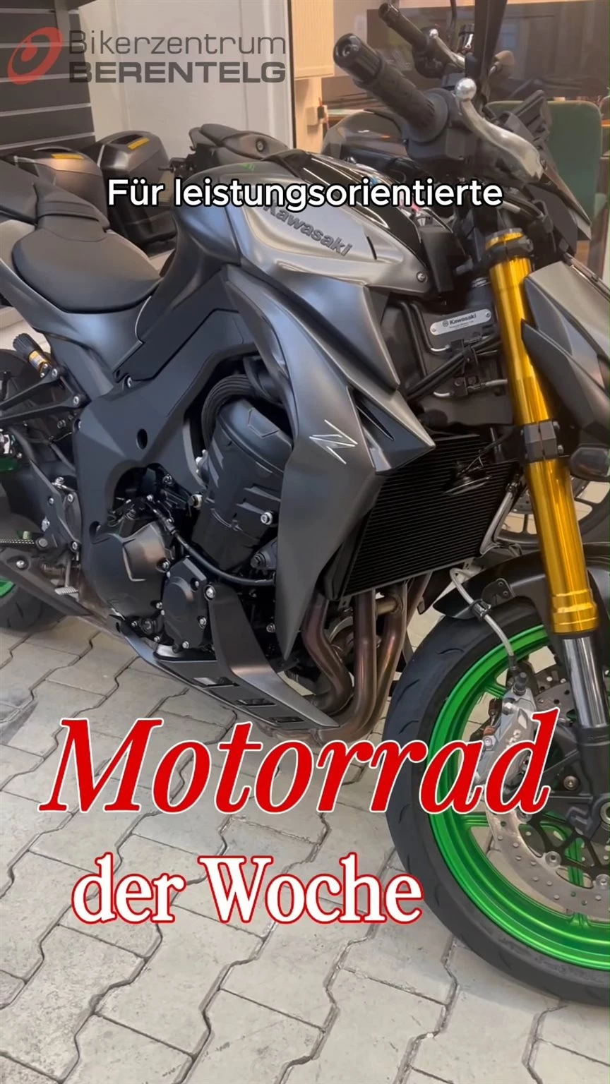 Vorschaubild für Post - 🏍️ Motorrad der Woche: Die Z1100 SE 🏍️

Erlebe den Höhepunkt von Kawasakis einzigartiger Sugomi-Philosophie – pure Energie, aggressive Linien und maximale Performance in einem Bike vereint. Die Z1100 SE richtet sich an alle, die Leistung spüren wollen und sportlich ambitioniert unterwegs sind.

🔥 Kraftvoll.
🔥 Präzise.
🔥 Unverwechselbar Kawasaki.

Bereit für Gänsehaut auf zwei Rädern? 🟢💨

#kawasaki #Z1100SE #bikerzentrumberentelg #bikelove #onroad #biker #bikedaily #meppen #motorrad