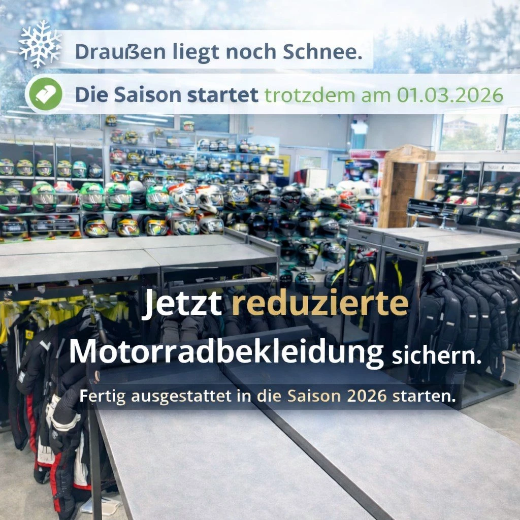 Vorschaubild für Post - ❄️ Draußen liegt noch Schnee.
🟢 Die Saison startet trotzdem am 01.03.2026.

Auch wenn aktuell noch nicht ans Motorradfahren zu denken ist –
die neue Saison kommt schneller, als man glaubt.

Jetzt ist der perfekte Moment, um:
✔️ deine Motorradbekleidung in Ruhe zu checken
✔️ dich für den Saisonstart vorzubereiten
✔️ und dir noch reduzierte Bekleidung zu sichern, bevor sie weg ist

In unserem Bekleidungsbereich findest du:
🧥 noch reduzierte Einzelstücke & Auslaufmodelle
🪖 Helme, Jacken, Hosen & Handschuhe unserer Marken
📦 sofort verfügbar – keine Wartezeiten

Wenn der Frühling da ist, willst du fahren.
Nicht suchen.
Nicht warten.

👉 Komm jetzt vorbei, lass dich beraten und starte fertig ausgestattet in die Saison 2026.

#Motorradsaison2026 #Saisonstart2026 #Motorradliebe #Motorradfahren #Bikerlife
#Motorradbekleidung #Motorradhelm #SicherFahren #Motorradschutz
#Motorradshop #Motorradhandel #PersönlicheBeratung
#Meppen #Emsland #EmslandBiker #MotorradEmsland
