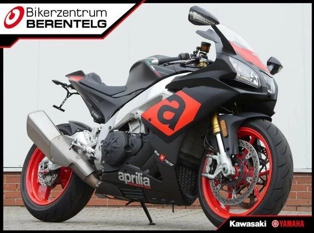 Vorschaubild für Post - 🔥 Supersport‑Legende auf der Straße – Aprilia RSV4 RR! 🔥

Hol dir pure Rennsport‑Performance auf die Straße! Die Aprilia RSV4 RR kombiniert modernste Technik, kompromisslose Power und sportlich aggressive Fahreigenschaften. Ein Bike, das Adrenalin in jedem Moment liefert – ideal für sportliche Fahrer, die Präzision und Tempo lieben!

🏍️ Fahrzeugdetails:

Preis: 12.490 EUR

Kilometer: 20.804 km

Leistung: 148 kW (201 PS) – echtes Supersport‑Power‑Bike!

Hubraum: 999 ccm

Erstzulassung: 01/2018

Farbe: Schwarz

Vorbesitzer: 3

HU/AU: Neu

Antrieb: Kette

🛠️ Zustand: Optisch und technisch gepflegt – sofort einsatzbereit!
🏁 Supersport‑DNA mit präzisem Handling für Straße oder Track!

👉 Direkt zum Bike: https://www.starkegebrauchte.de/de/gebrauchtes-motorrad-aprilia-rsv4-rr-3342858

📍 Bikerzentrum‑BERENTELG
Meppener Str. 22 • 49716 Meppen
☎️ 05931‑98860
🌐 www.bikerzentrum‑berentelg.de

📸 Teile deine Performance‑Momente:
#ApriliaRSV4RR #RSV4Power #SupersportBike #TrackAndStreet #ItalianEngineering #201PS #MotorcycleLife #SportbikeLove #RideWithPassion #BikerzentrumBerentelg