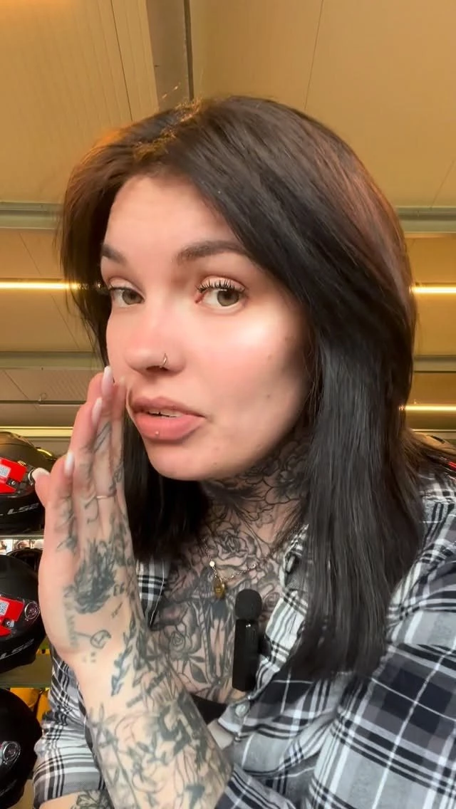 Vorschaubild für Post - Drachenfest 2026

Wir haben Bock, wir wollen starten! 
BTW, die outtakes sind Goldwert🥲#bikerzentrumberentelg #kawasaki #yamaha #bikelove