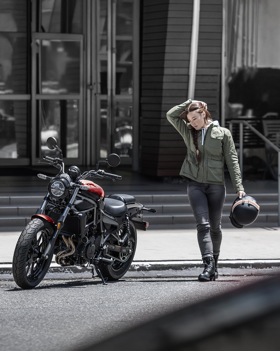 Vorschaubild für Post - Happy Mother’s Day an alle (Biker-)Moms da draußen! 🌸🏍️
Ob auf zwei Rädern oder im Alltag – ihr seid echte Vorbilder. 🤘
Heute feiern wir euch!

#Kawasaki #LetTheGoodTimesRoll #KawasakiDeutschland #MutterTag #RidePassion #BikerMom