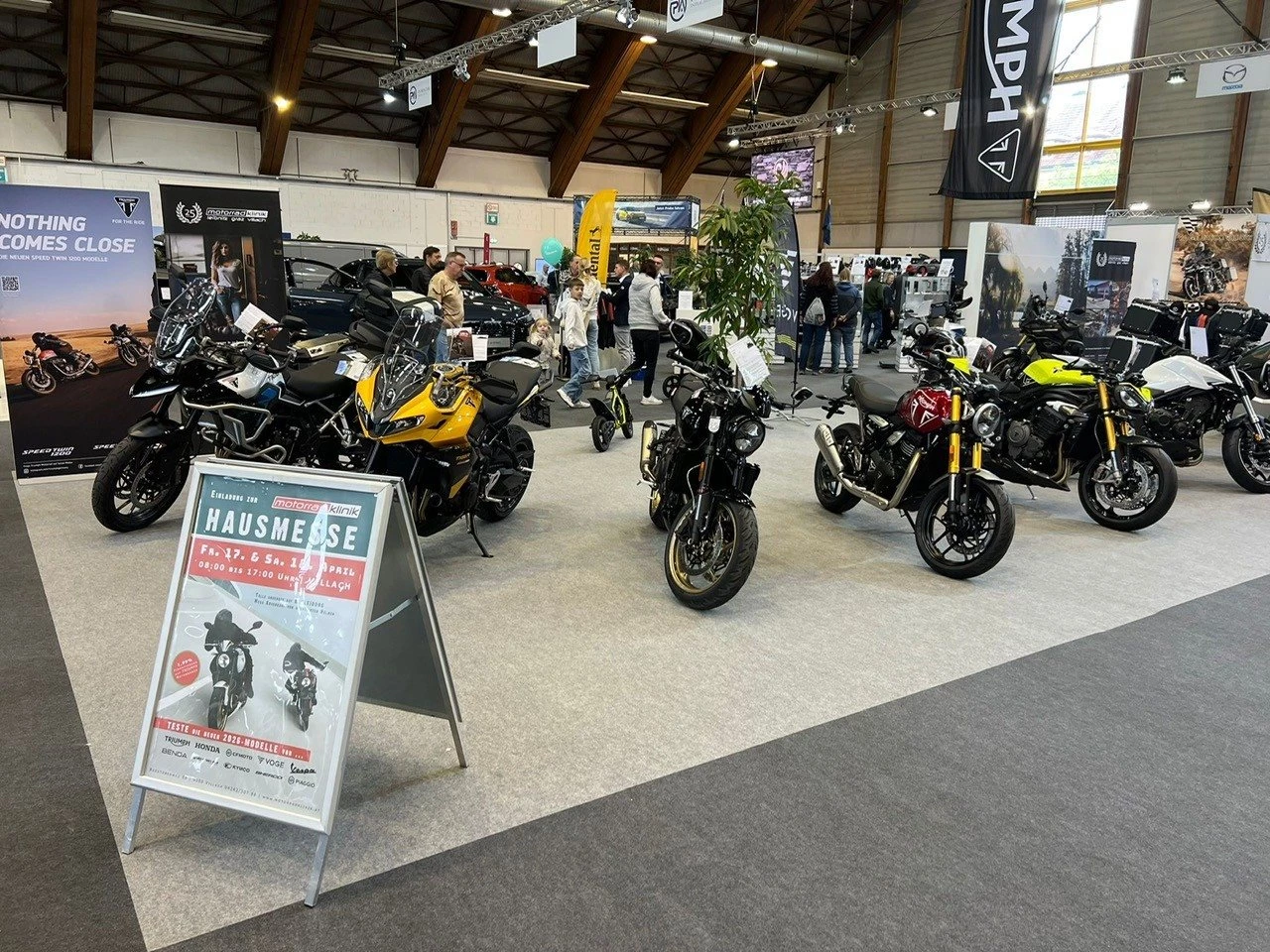 Vorschaubild für Post - Triumph Season Opening - heute noch auf der Freizeit, Auto & Bike Messe in Klagenfurt! 

Egal ob eingefleischter Triumph-Fan oder einfach neugierig – wir freuen uns auf euren Besuch!

#triumphmotorcycles #triumphseason #triumphkärnten #freizeitmesseklagenfurt