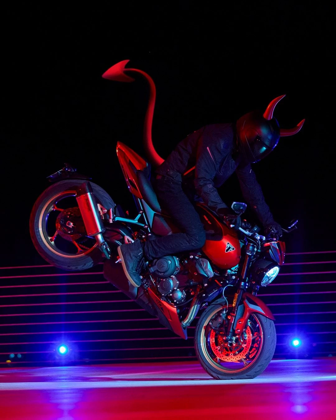 Vorschaubild für Post - Der Tanz mit dem Teufel - auf britische Art. 😈
Happy Halloween!
#triumph #triumphmotorcycles #fortheride #trident800