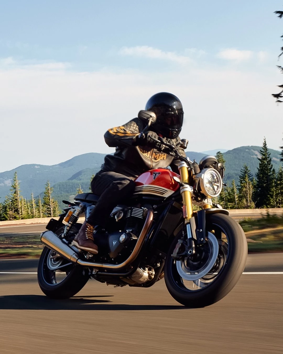 Vorschaubild für Post - Dein nächstes Abenteuer beginnt mit einer Probefahrt. 🏍️
Melde dich jetzt auf unserer Webseite an!

#triumph #triumphmotorcycles #speedtwin1200