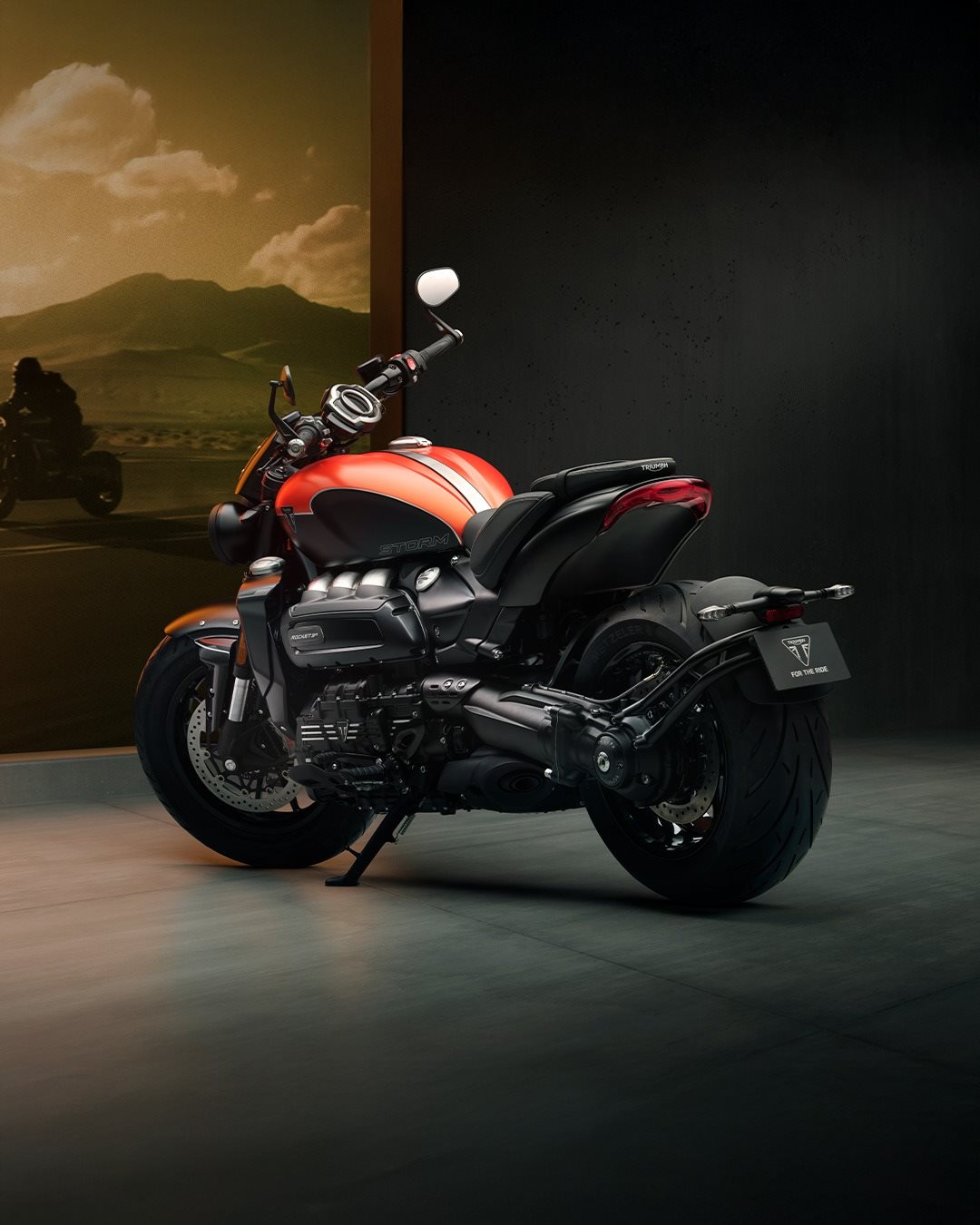 Vorschaubild für Post - NEU: Die Rocket 3 Storm R in auffälligem Satin Baja Orange & Matt Sapphire Black 🧡 
Jetzt bei uns bestellbar!

#triumph #fortheride #motorcycle #rocket3