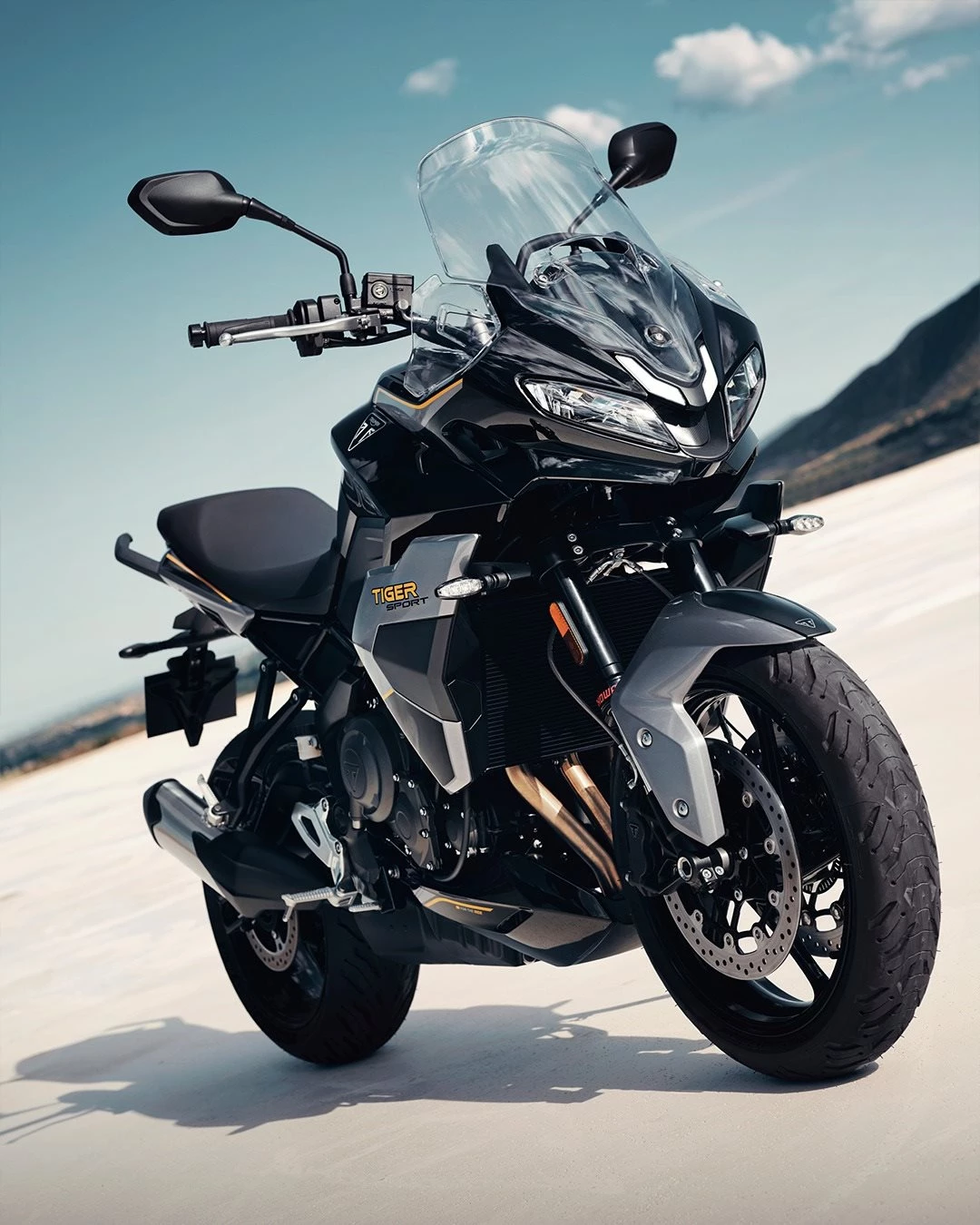 Vorschaubild für Post - NEU BESTELLBAR: Die Tiger Sport 800 in Sapphire Black & Graphite! Der dunkle Look mit gelben Akzenten kann ab sofort bei uns geordert werden. 🖤 

Wir beraten dich gerne zu deinem neuen Bike, komm vorbei!
#triumph #triumphmotorcycles #tigersport800