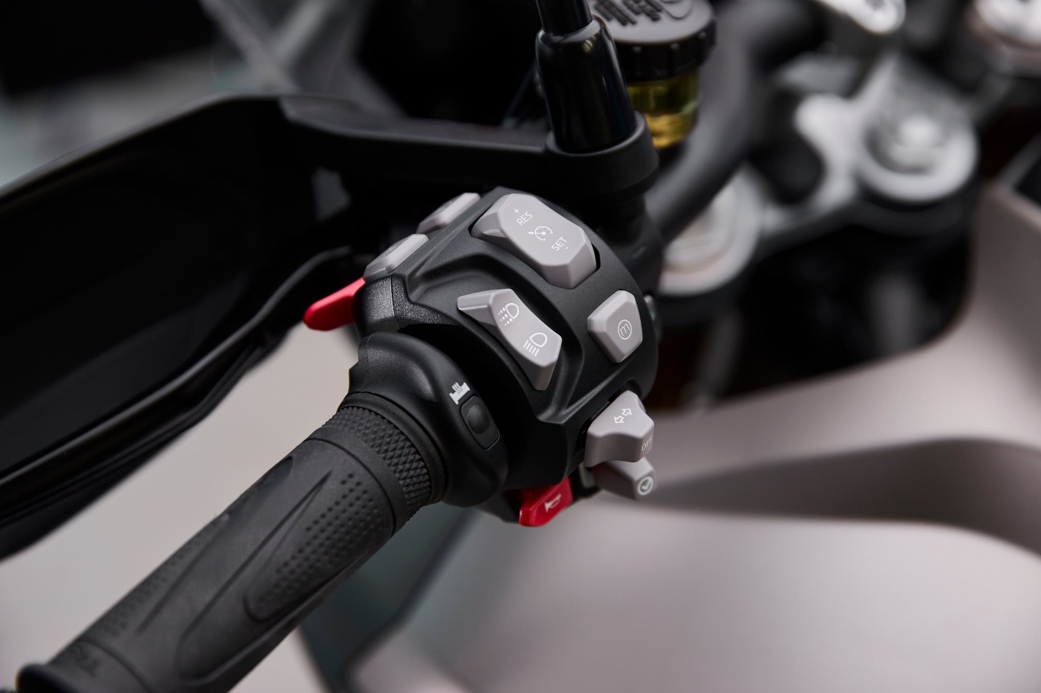 Vorschaubild für Post - Abenteuer in jedem Detail - Triumph Tiger 1200 Rally Pro

Probefahrt buchen unter: www.vikingcycles de oder direkt in der Taschenmacherstraße 1-5 in 23556 Lübeck...lohnt sich!

#vikingcycles #vikingcyclesluebeck #triumphmotorcycles #triumphbonneville #triumphtiger #triumphspeedtwin #triumphspeedtriple #triumphstreettriple #triumphstreettwin #triumphscrambler #triumphtrident #triumphdaytona #testride #probefahrt #lübeck #wochenende #motorrad #raufaufsbike #kurvekratzen #freiheit