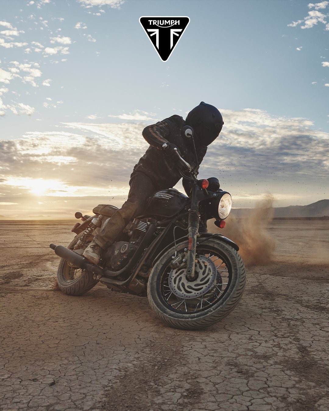 Vorschaubild für Post - Triumph Bonneville – damals vs. heute

Von der legendären T120 der 60er bis zur modernen Bonneville: Die DNA ist geblieben – der Rest hat sich weiterentwickelt. 

Mehr Technik. Mehr Performance. Aber immer noch dieser unverwechselbare Klassiker-Look.

Damals eine Ikone. Heute eine Legende mit Upgrade. 🖤

#triumphmotorcycle #bikerlife #triumphdeutschland #letsgo #bonneville