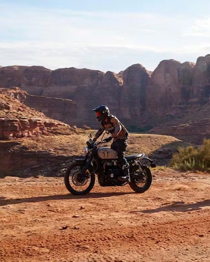 Vorschaubild für Post - Einen Kundenvorteil von 1.000 Euro kannst du dir beim Kauf einer Triumph Scrambler 1200 sichern. Die Scrambler 1200 steht für fantastische Performance, Funktionalität und den einzigartigen Stil.

Zwei Modelle stehen für dich zur Auswahl: Zum einen die Scrambler 1200 X mit ihrer niedrigen Sitzhöhe und der mühelosen Ergonomie und zum anderen die Scrambler 1200 XE mit ihren fantastischen Offroad-Fähigkeiten.

Wenn ihr Interesse habt an einer vielseitigen Legende mit dem Stil eines modernen Klassikers und den Fähigkeiten eines Adventure-Bikes, dann ist jetzt eine gute Gelegenheit. Lasst euch von den Kollegen des Verkaufsteams beraten und sichert euch bis zum 30.09.2025 den Kundenvorteil von 1.000 Euro.

#triumphgermany #triumphofficial #triumphmotorcycles #triumphscrambler1200 #scrambler1200x #scrambler1200xe #fortheride #triumphbadkreuznach #badkreuznach