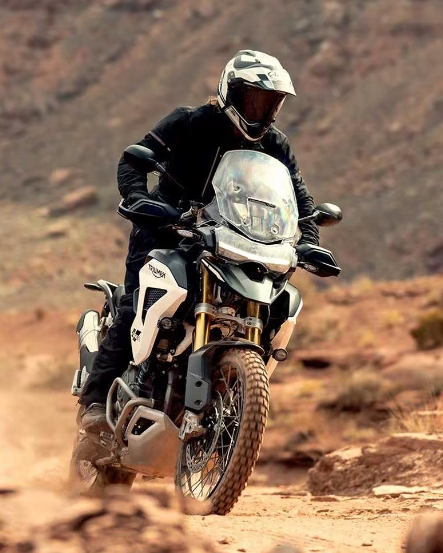 Vorschaubild für Post - Auf die Triumph Tiger könnt ihr euch momentan einen Kundenvorteil von 2.000 Euro sichern – wenn das mal kein Argument ist?!

Während die GT-Modelle auf hohen Straßenkomfort in der Stadt und auf Langstrecken ausgelegt sind, wurden die Rally-Modelle für maximale Geländetauglichkeit entwickelt. Und beide Modellreihen können außerdem als „Explorer“-Variante geordert werden, die für noch mehr Reichweite mit einem 30-Liter-Kraftstofftank ausgestattet ist.

Gerne zeigen euch die Kollegen unseres Verkaufsteams die verschiedenen Tiger-Modelle, damit ihr euch noch rechtzeitig vor dem Aktionsende zum 30.09.2025 eure Triumph Tiger mit dem Kundenvorteil von 2.000 Euro sichern könnt.

#triumphgermany #triumphofficial #triumphmotorcycles #triumphtiger1200 #tiger1200gt #tiger1200rally #fortheride #triumphbadkreuznach #badkreuznach