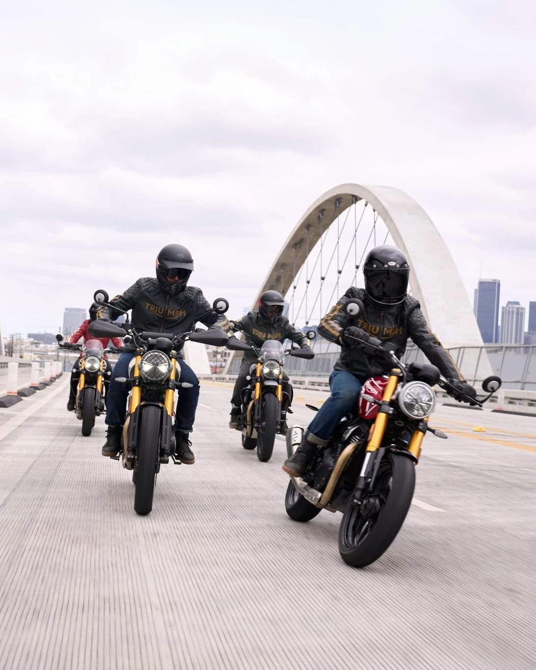 Vorschaubild für Post - Speed 400 und Scrambler 400 X sind eine Klasse für sich bei Triumph. Agiles Handling, spontanes Ansprechverhalten und die erstklassige Verarbeitungsqualität, die man von Triumph gewohnt ist. Die Scrambler 400 X glänzt außerdem mit herausragender Performance auch abseits befestigter Straßen.

Erfülle dir jetzt den Traum einer eigenen Triumph zu unschlagbaren Finanzierungskonditionen. Für nur 49 Euro im Monat erlebst du total entspannt die Triumph Speed 400 oder die Triumph Scrambler 400 X zum absoluten Tiefpreis. Lass dich von unserem Verkaufsteam zu den genauen Konditionen beraten und genieße die Saison mit Stil.

#triumphgermany #triumphofficial #triumphmotorcycles #triumphspeed400 #triumphscrambler400x #fortheride #triumphbadkreuznach #badkreuznach